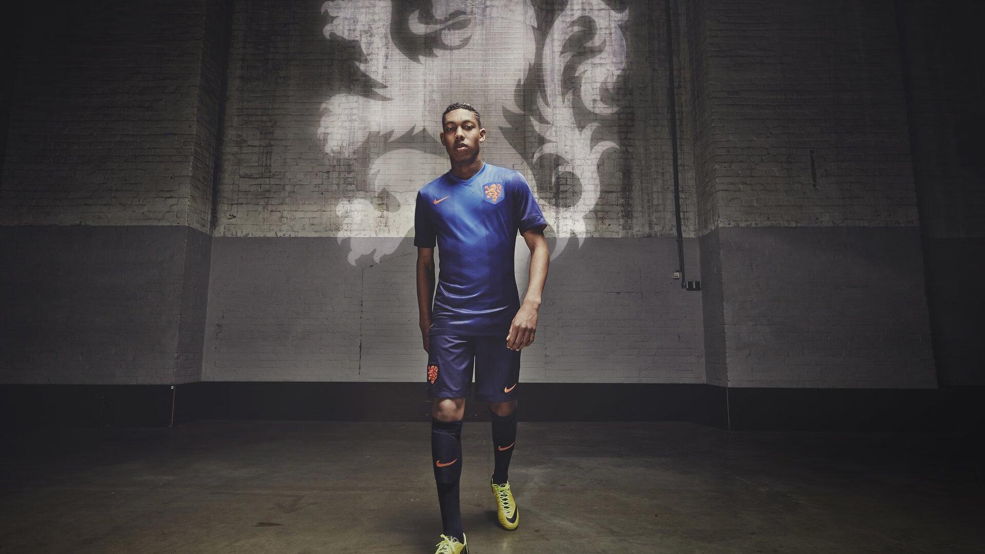 天体独家，红军热刺就罗伯逊转会展开谈判，潜在费用约五百万英镑