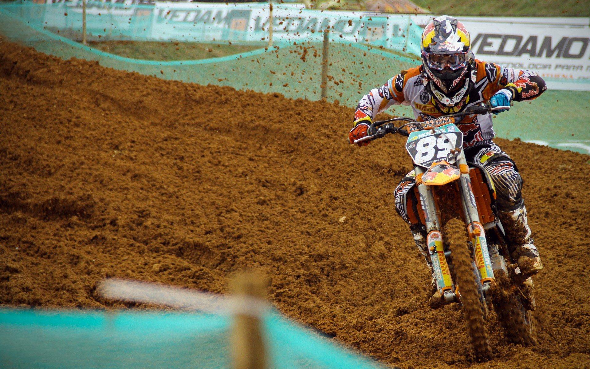 阿斯报主编亲临国家德比现场,见证战术博弈与时代更迭的经典之夜